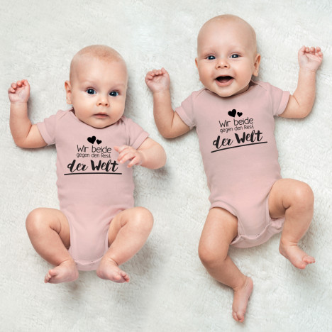 JUNIWORDS Babybodies "Wir beide gegen den Rest der Welt." | 2er Set