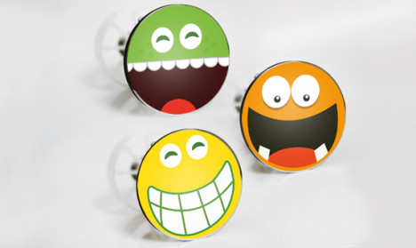 https://www.wandkings.de/media/catalog/product/cache/2/image/468x/040ec09b1e35df139433887a97daa66f/b/i/bi-st_psel-smileys.jpg