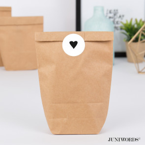 Geschenktüten mit Aufklebern "Herzchen" - weiß
