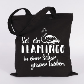 JUNIWORDS Jutebeutel Sei ein Flamingo in einer Schar grauer Tauben.